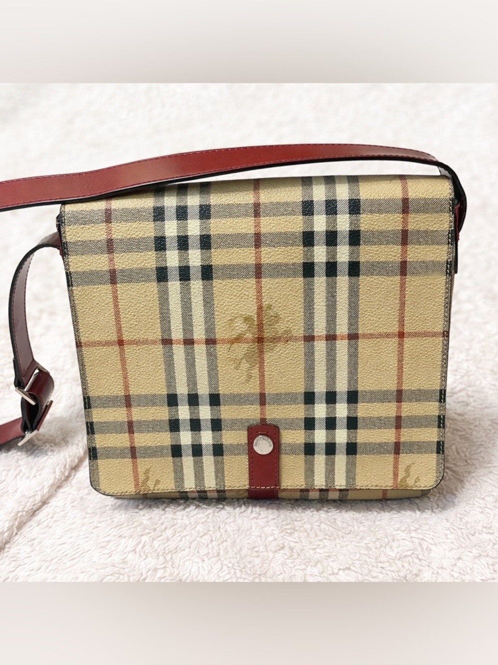 Vintage Burberry cross body bag